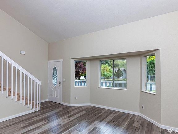 3rd image of 7638 Tern Ct SE
