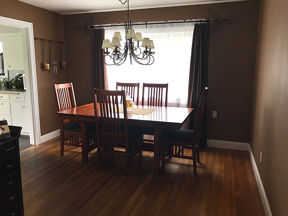 5th image of 409 18th St NW