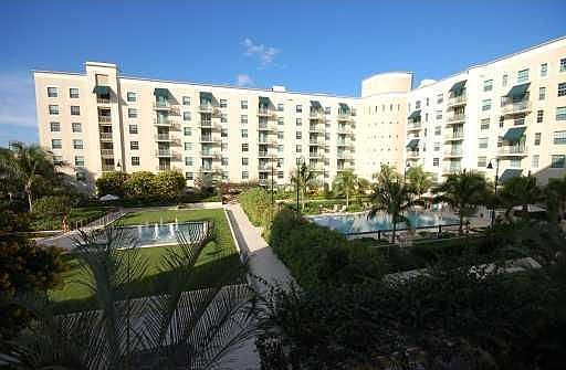 2nd image of 610 Clematis St APT 431