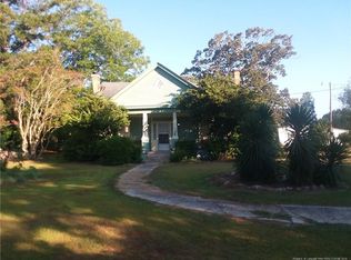 1038 Collins Dr, Lumberton, NC 28358