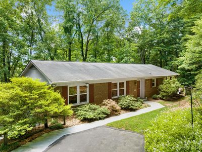 262 Foxhunt Ln, Hendersonville, NC, 28791
