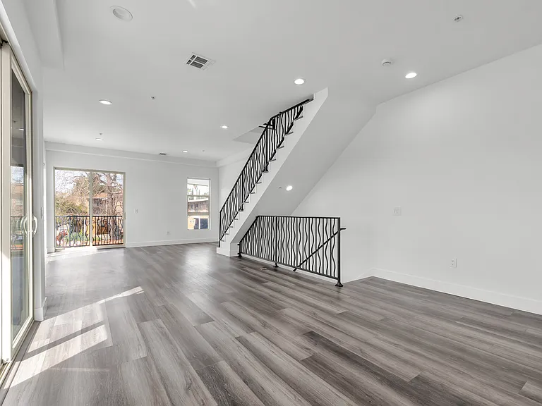 6006 N Klump Ave — Photo 21