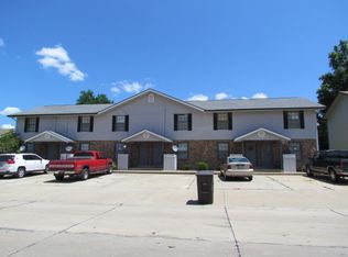 604 Trojan Dr, Troy, MO 63379