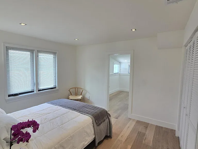 3809 S Olive Ave — Photo 12