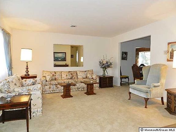5th image of 13 Northumberland Dr