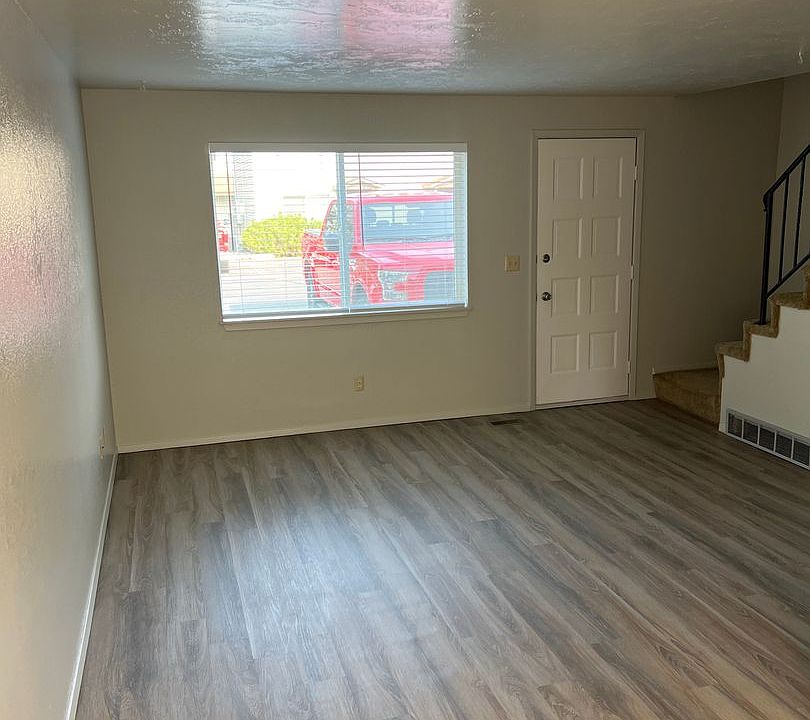 1st image of 1220 S Juniper St APT 101