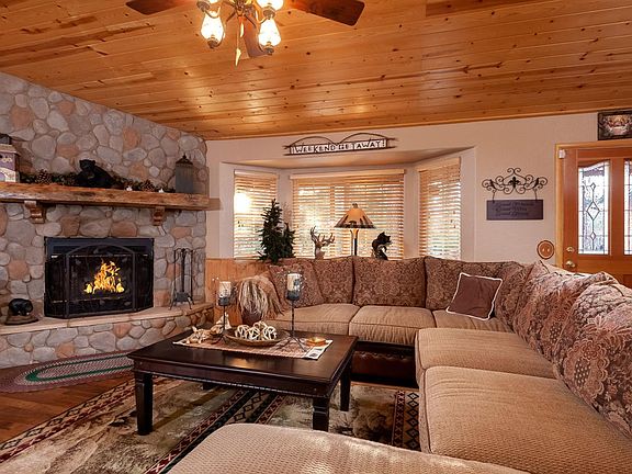 5th image of 293 Towhee Ct