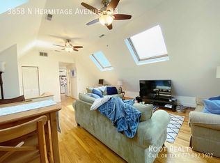 3858 N Hermitage Ave #3, Chicago, IL 60613