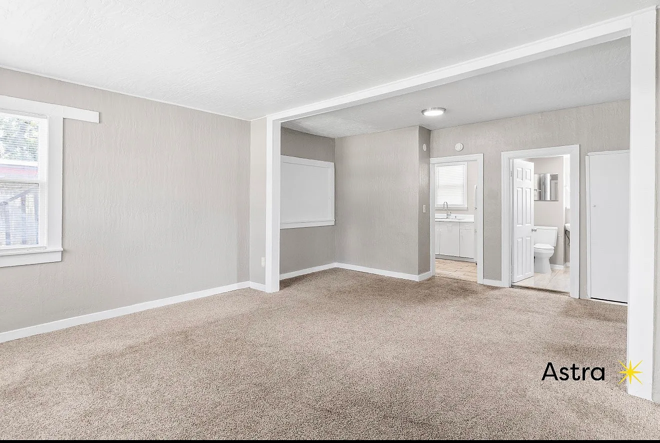 2 bed, $1,650 — Photo 2