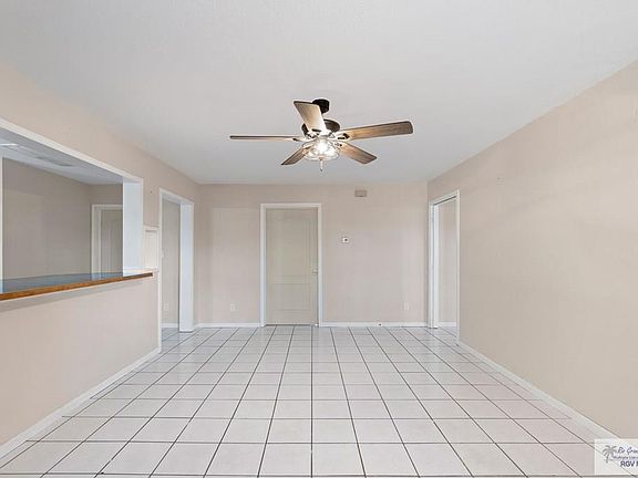 5th image of 22484 N Olmito Rd