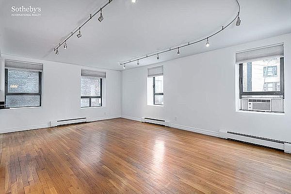 1st image of 250 W 88th St APT 209