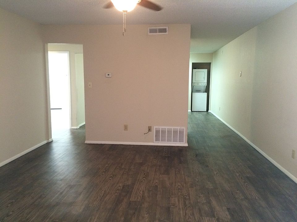 1st image of 1641 N Oakland Ave APT 11