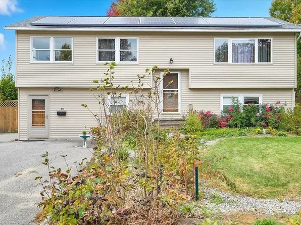 89 Oakwood Dr, S Burlington, VT 05403
