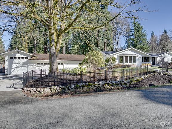 2nd image of 13515 Aspen Way