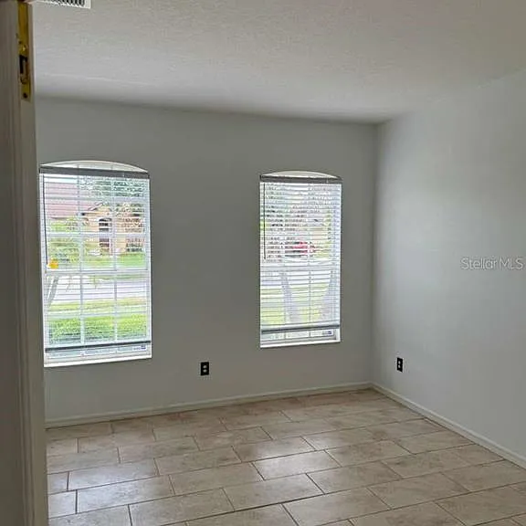 13832 Hawk Lake Dr — Photo 2