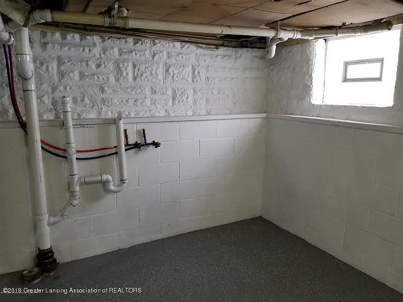 3 bed, 1271 sqft, $550 — Photo 3