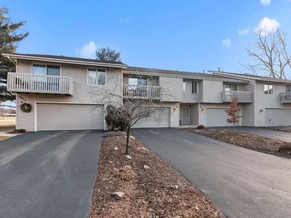 4657 High Point Dr APT 32, Rockford, IL 61114