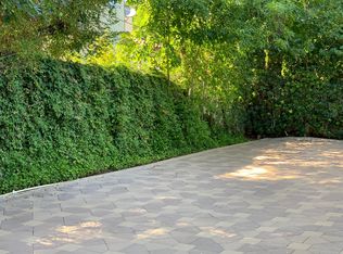 5029 Lindley Ave, Tarzana, CA 91356
