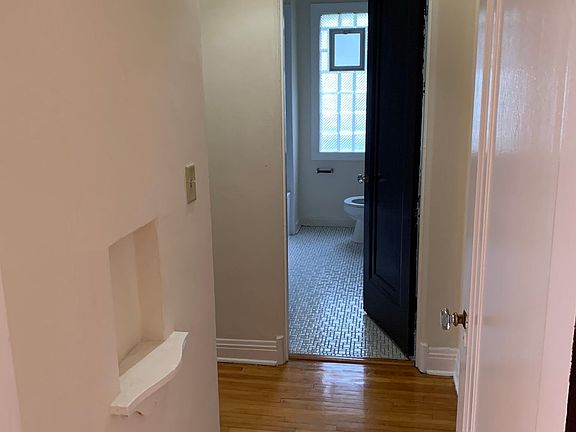 5th image of 542 Lincoln Ave #309