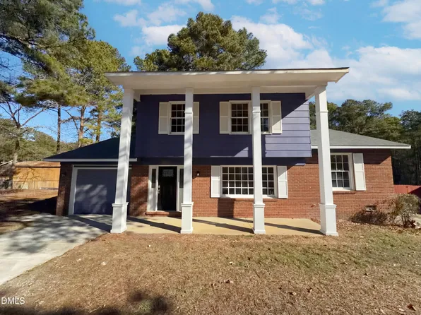 7594 Beverly Dr, Fayetteville, NC 28314