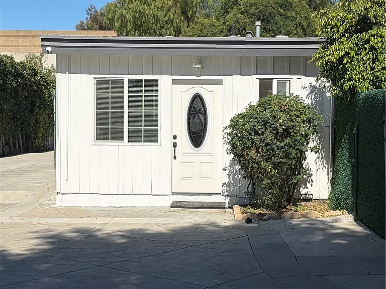 8561 Orion Ave #1 — Photo 12