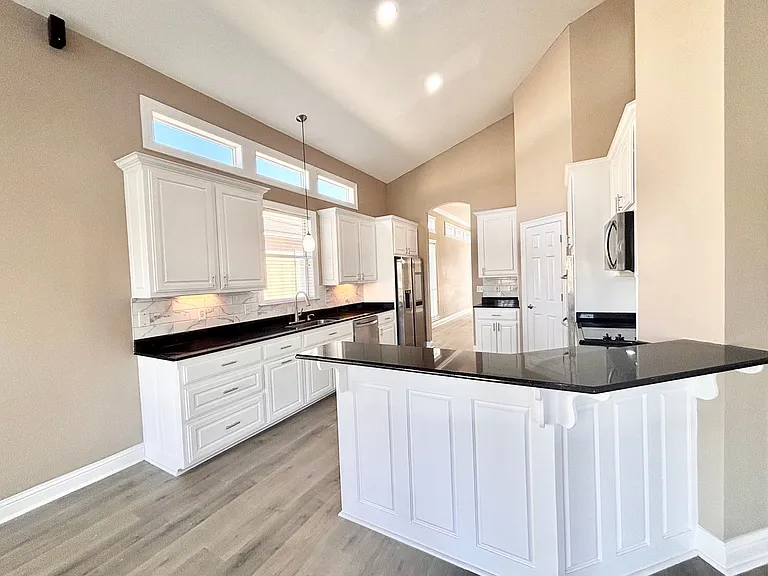 6181 Royal Palms Dr — Photo 6