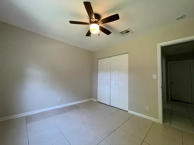 216 NW 12th St #1 — Photo 16