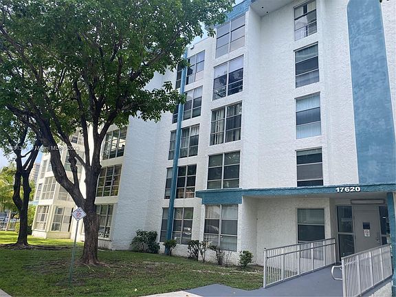3rd image of 17620 Atlantic Blvd #217
