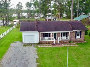 255 Foreman Ln, Belhaven, NC 27810