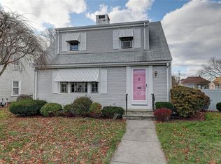 171 Bloomfield St, Pawtucket, RI 02861