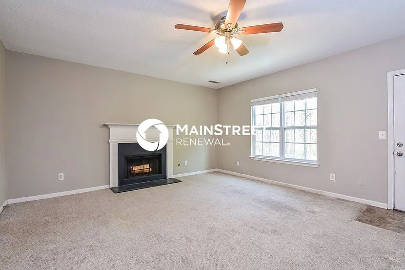 4048 Waldrop Hills Dr — Photo 3