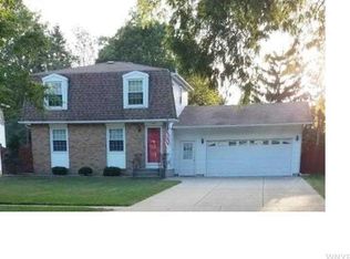 340 Bucyrus Dr, Amherst, NY 14228