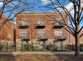 1148 E 46th St, Chicago, IL 60653