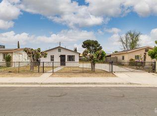 10001 Waco Ave, Lamont, CA