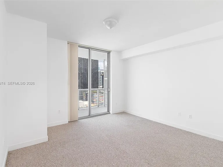 1111 SW 1st Ave #2423 — Photo 5