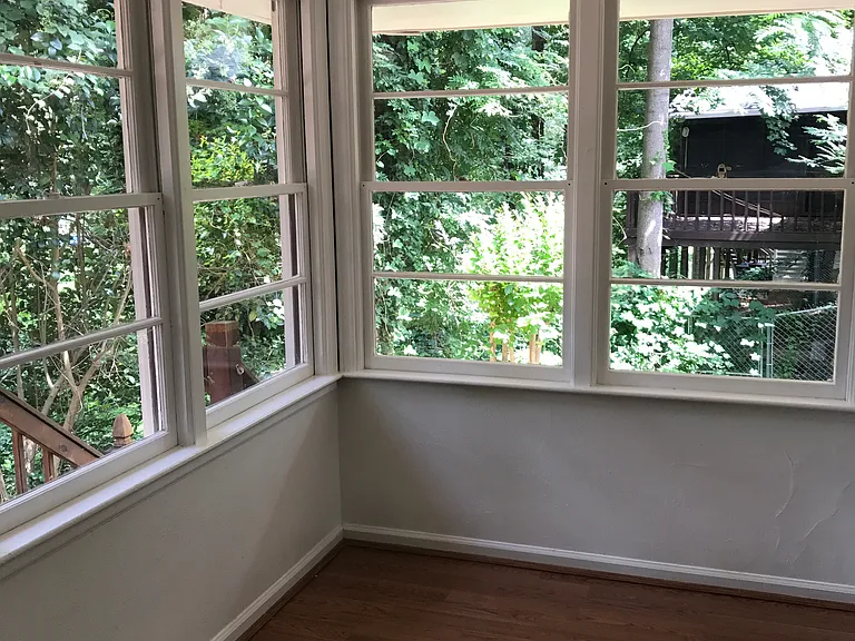 633 Clairmont Cir — Photo 6