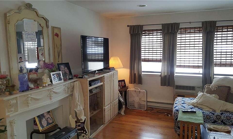 1st image of 49 Patterson Village Ct #49