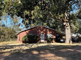 1061 Hemphill Rd, Stockbridge, GA 30281