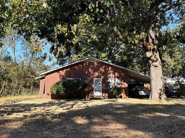 1061 Hemphill Rd, Stockbridge, GA 30281