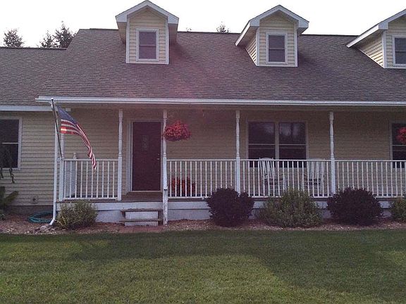 2nd image of 846 Francis Dr