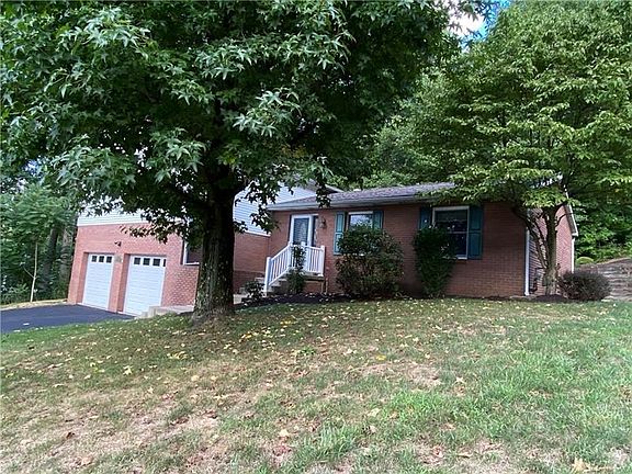 2nd image of 229 Grandview Dr