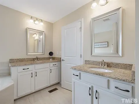 805 Prince Dr — Photo 14