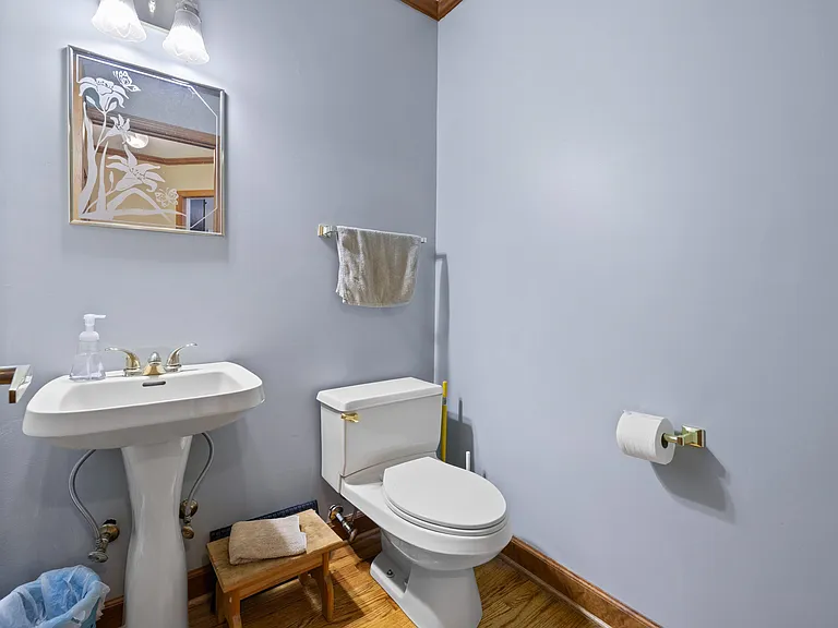 3010 Eaker Dr — Photo 16