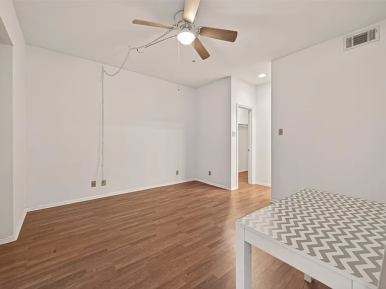 2211 S Braeswood Blvd #23C — Photo 22