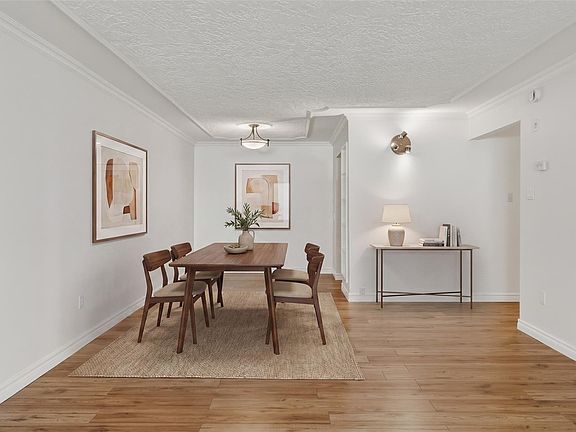 5th image of 1025 Inverness Rd #123