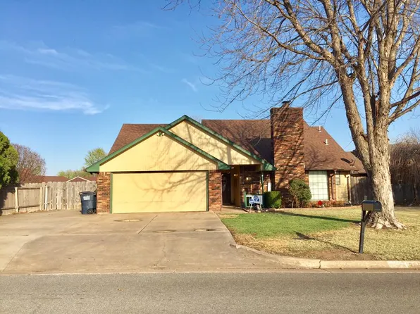 305 Deer Run, Enid, OK 73703