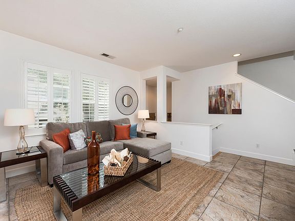 4th image of 3415 Vittoria Pl Unit 1