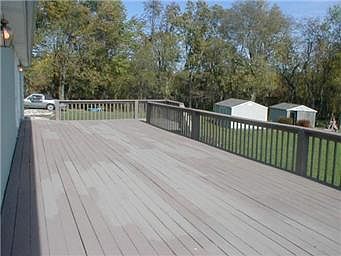 4th image of 29529 Hedge Ln