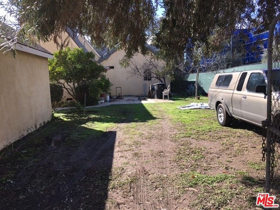 2nd image of 707 7th St