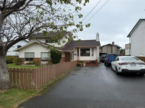 2680 Kingcome Pl, Pt McNeill, BC V0N 2R0